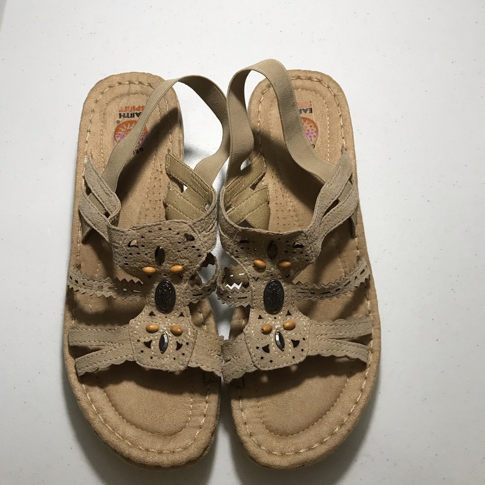 Earth Spirit Tan Suede Embellished Strappy Sandals SB-K - Picture 8 of 8